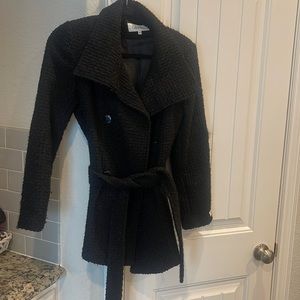 Black Calvin a Klein coat. Very nice and warm size 6P